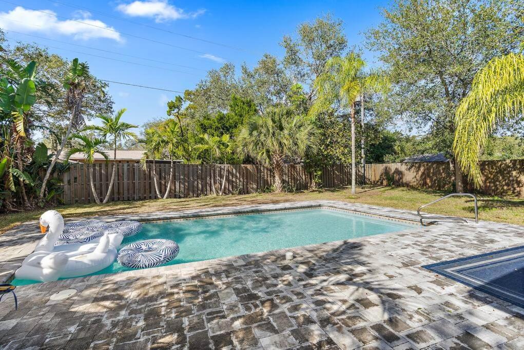 Florida Getaway With Backyard Pool Oasis Villa Sarasota Esterno foto